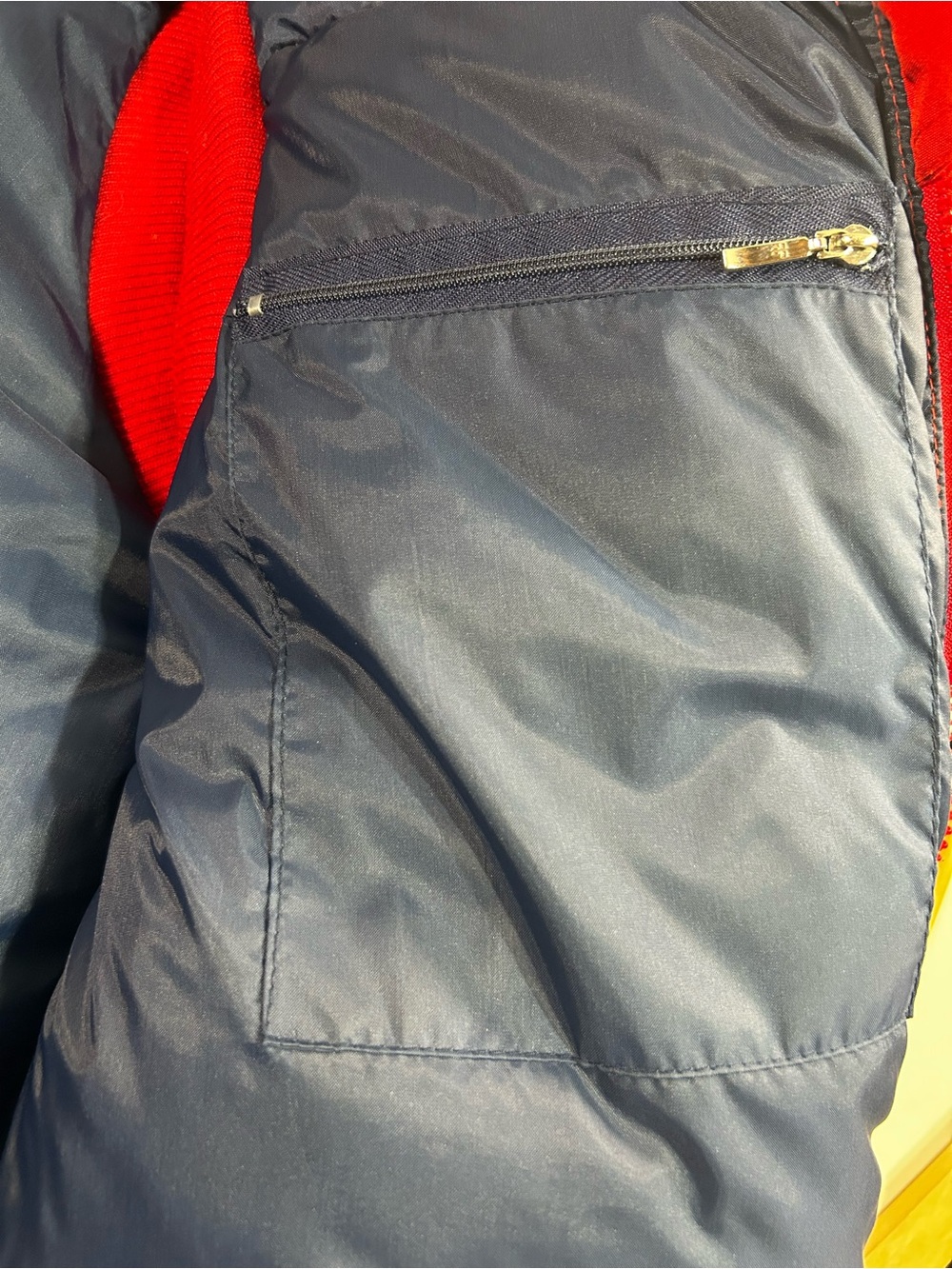 Men's Red Quilted Puffer Vest - Picture 9 of 11